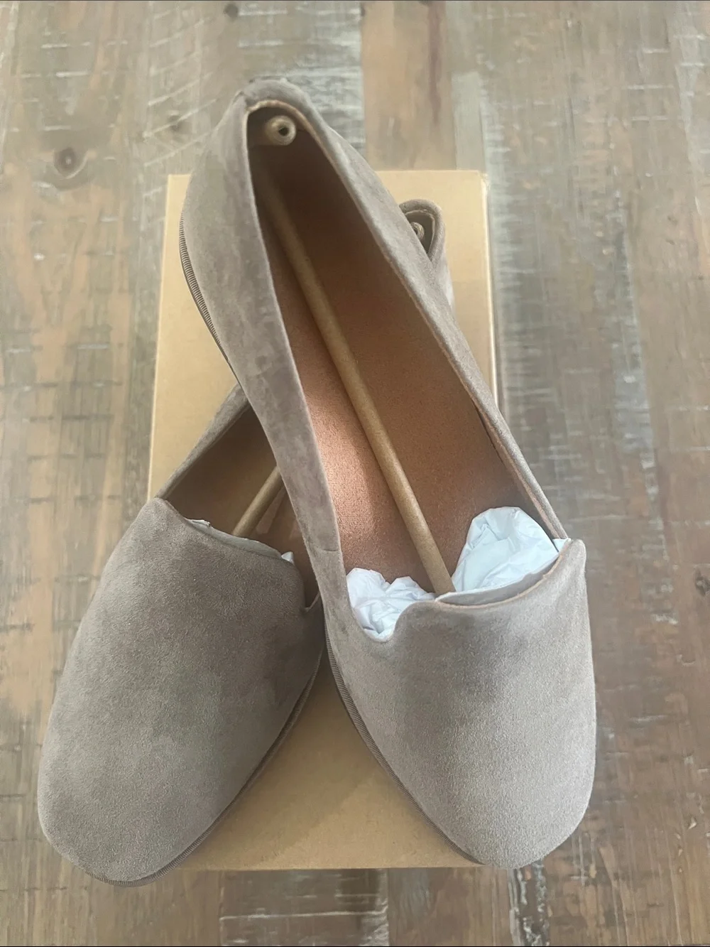 Vionic elegant taupe